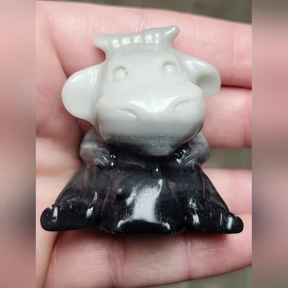 Natural Carved Tai Chi Jasper Cow,Crystal Highland,Crystal Animal. - Picture 7 of 7